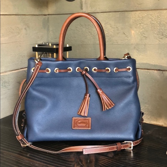 Dooney & Bourke Handbags - Dooney & Bourke Wakefield tassel tote